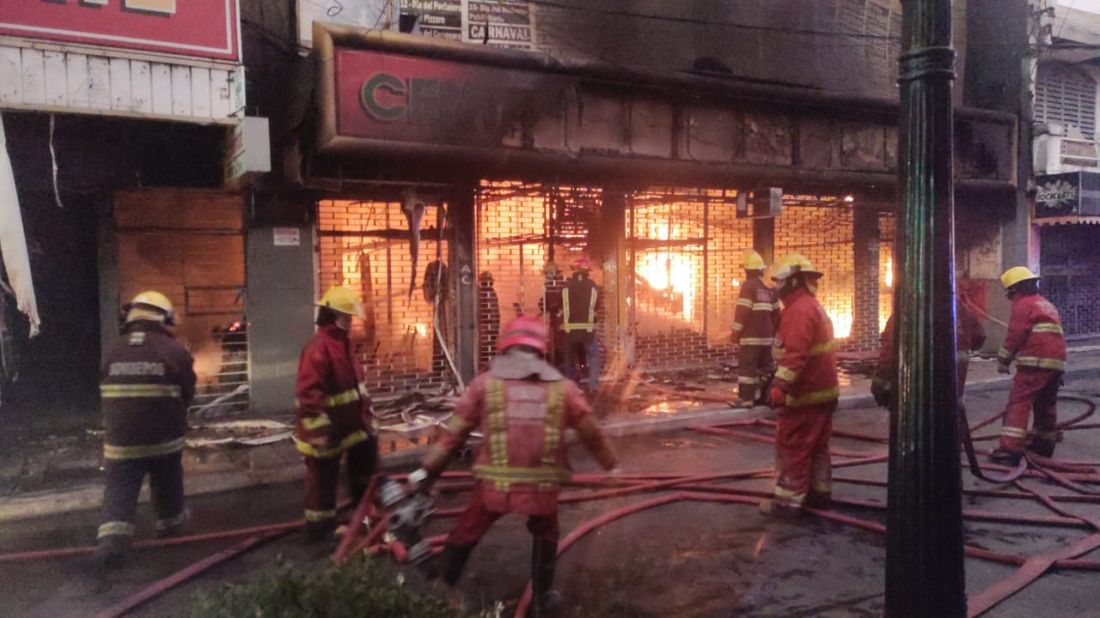 Finalizaron las pericias del incendio en la feria comercial