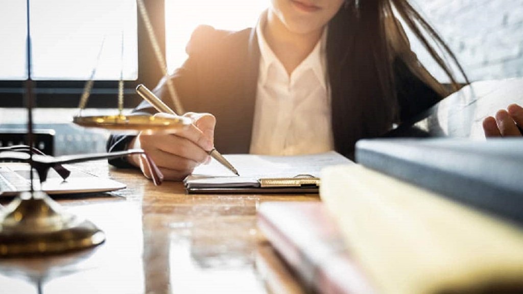 Imputaron a una mujer que se hacía pasar por abogada