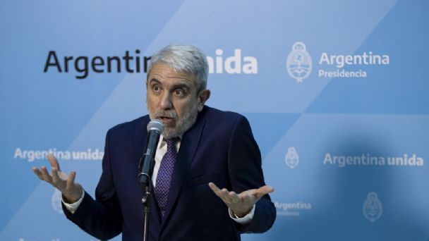 Anibal Fernández y Tristán Bauer llegan a Salta en medio de crisis &nbsp;