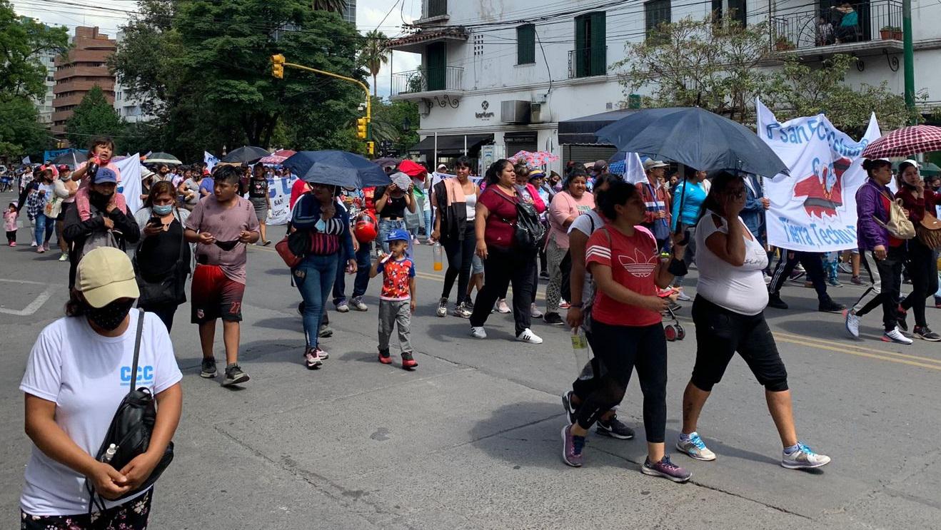 Ciudad sitiada por cortes de&nbsp; manifestaciones sociales