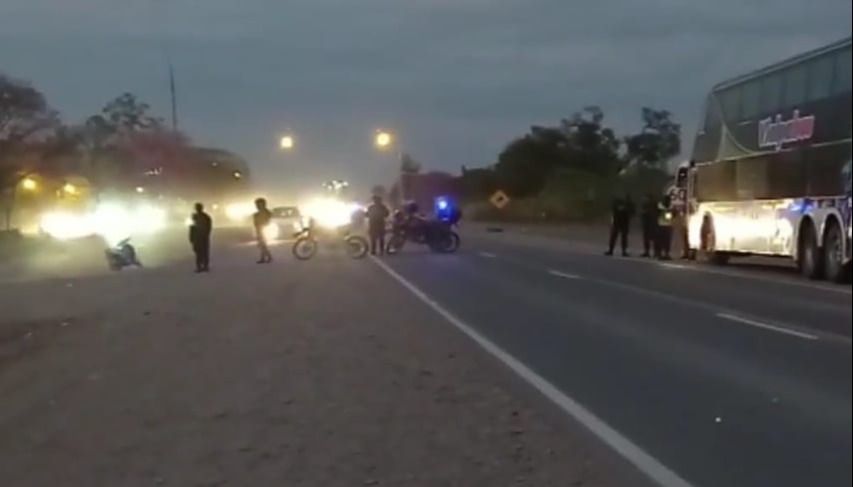 Un colectivo atropelló y mató a un trabajador rural en Orán