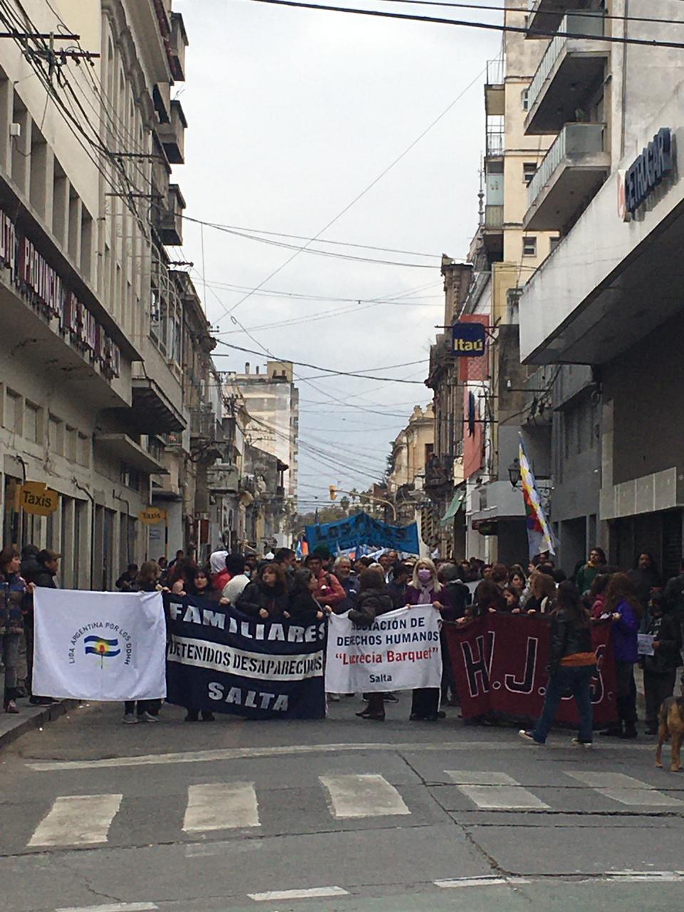 Más allá de banderas políticas:¿quiénes están en la marcha de Salta?&nbsp;