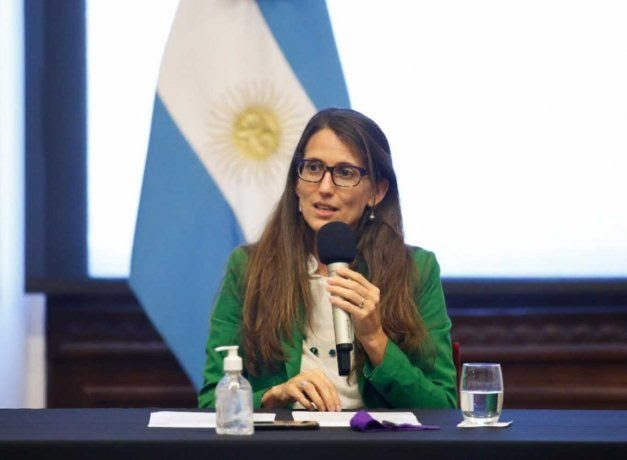 Tras la renuncia de la ministra de Género, Elizabeth Alcorta hay quienes piden el cierre del Ministerio